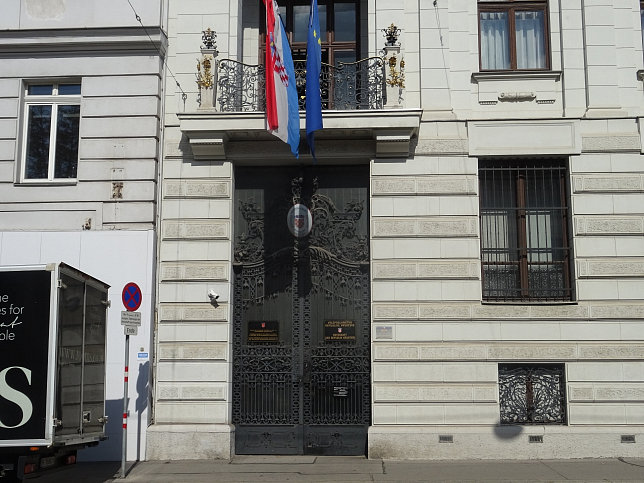 Palais Hoyos