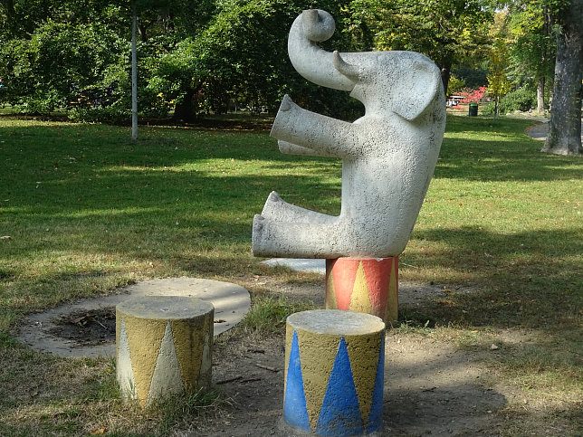 Elefanten-Skulptur