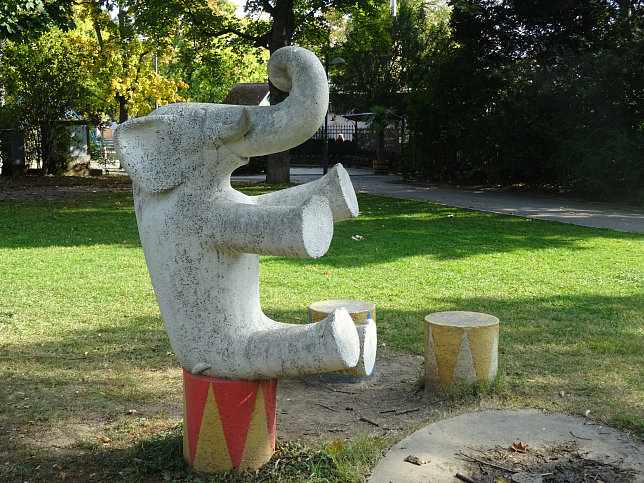 Elefanten-Skulptur