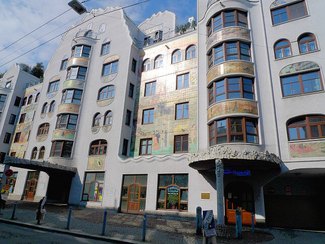 Arik-Brauer-Haus