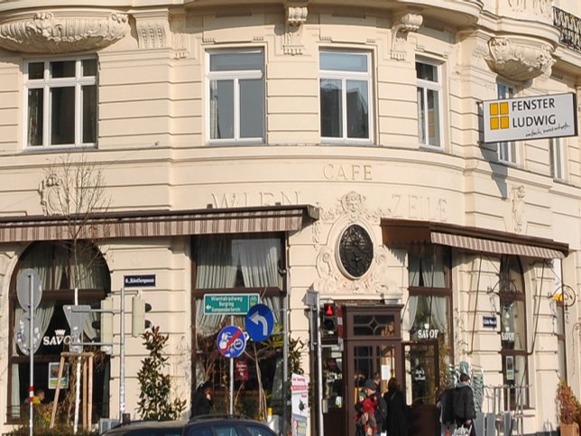 Caf Savoy