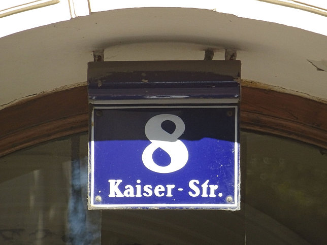 Kaiserstra�e 8