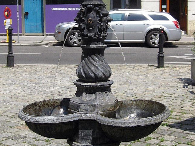 Zierbrunnen St.-Ulrichs-Platz