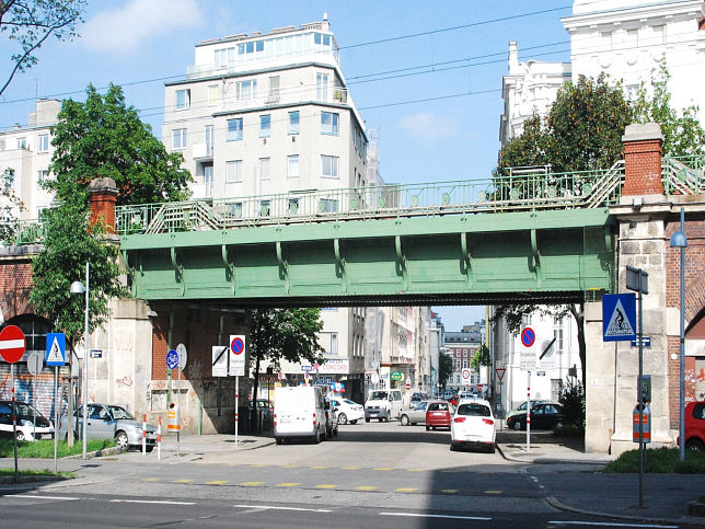 Br�cken �ber die Thelemangasse