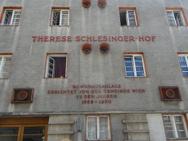 Therese-Schlesinger-Hof