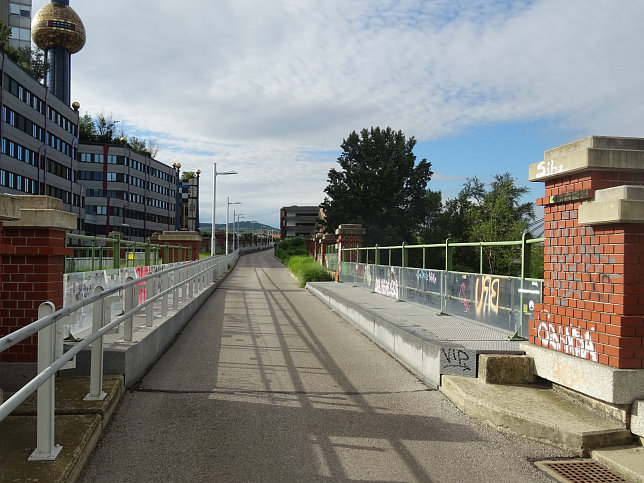 Brcken ber die Durchfahrt Spittelauer Lnde zum Treppelweg