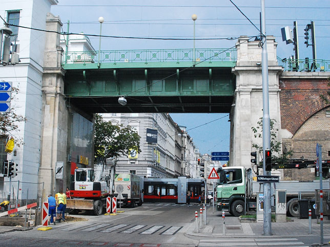 Brcken ber die Gentzgasse