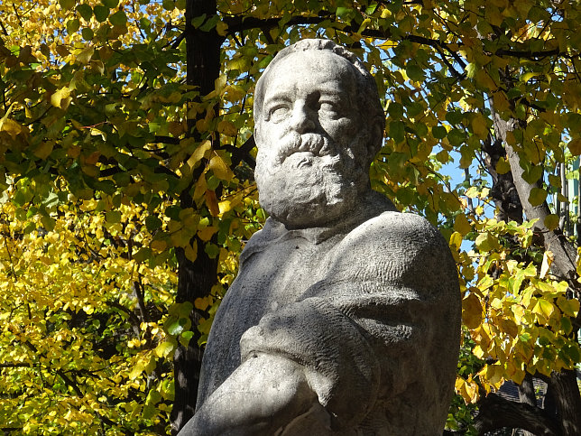 Persnlichkeitsdenkmal Theodor Billroth