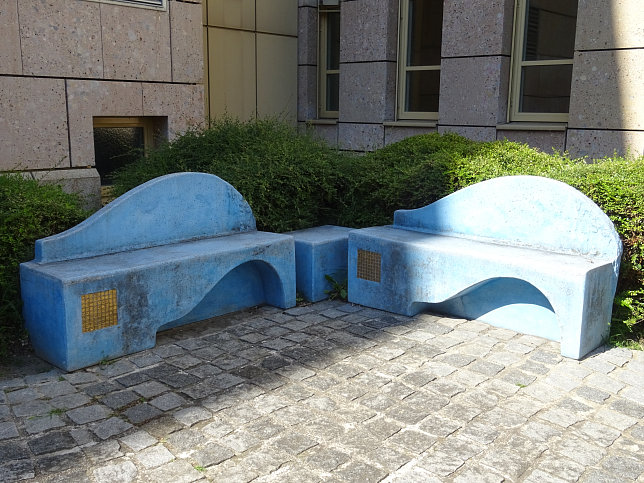 Universittsbrunnen 'Eine Tr fr Eurydike'