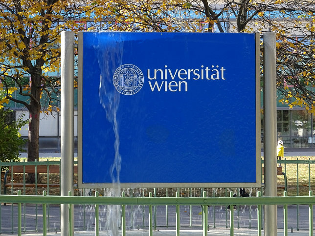 Zierbrunnen 45133 im Universittscampus