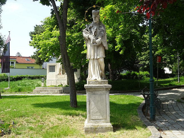 Nepomuk bei der Oberlaaer Pfarrkirche