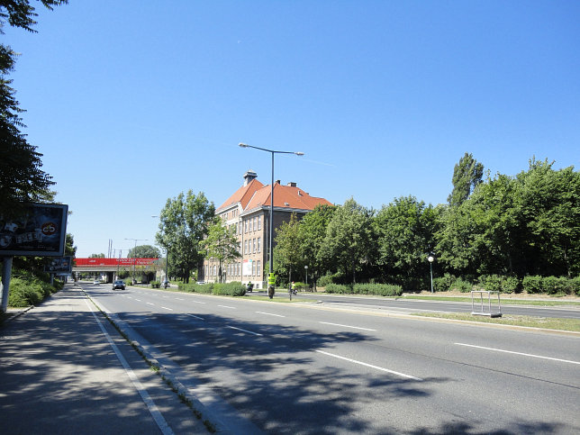 Ehemalige Volksschule Triester Strae