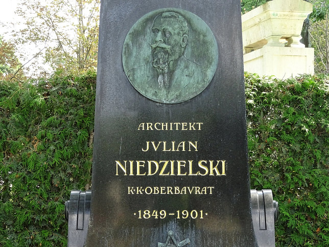 Julian Niedzielski