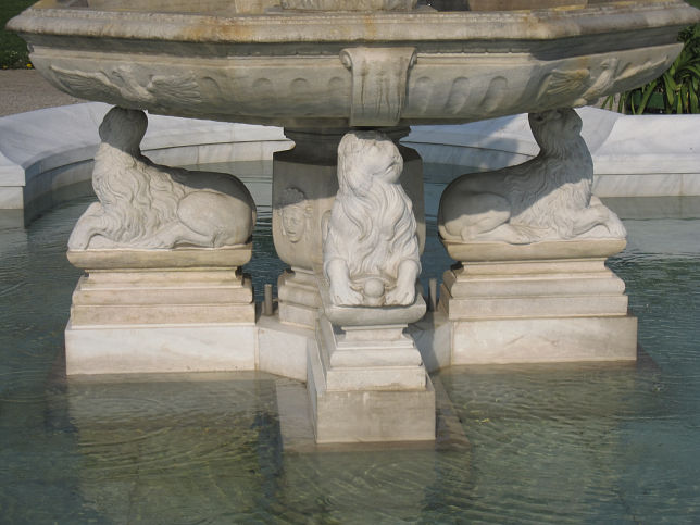 Colin-Brunnen