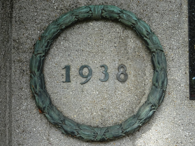 Denkmal fr Hedy Urach und Hietzinger Straenbahner