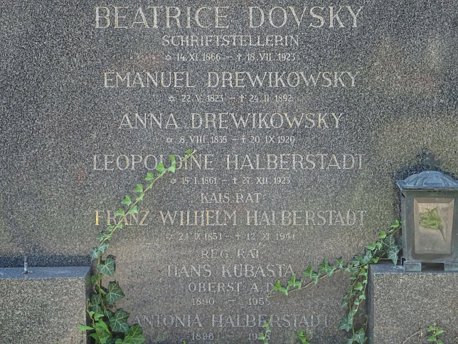 Beatrice Dovsky