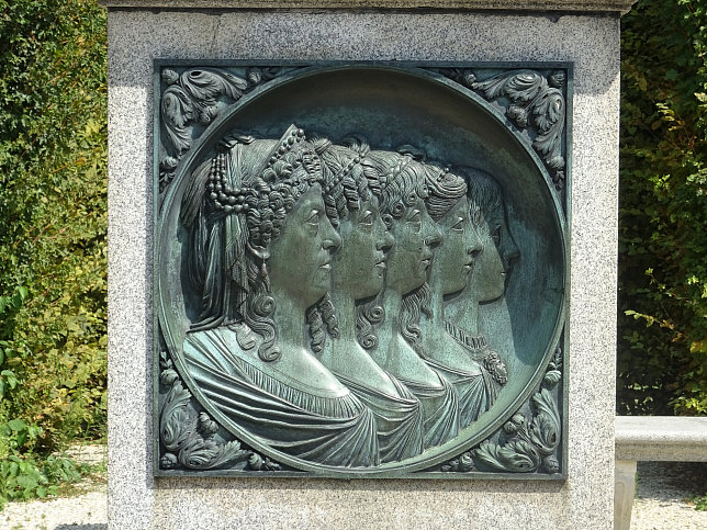 Schloss Schnbrunn, Familienmonument (34)