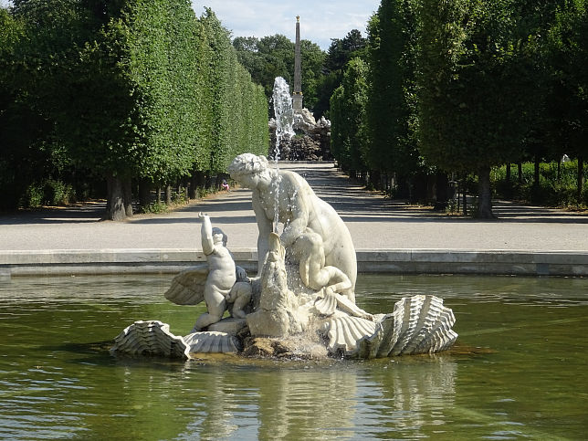 stlicher Najadenbrunnen (Rundbassin)