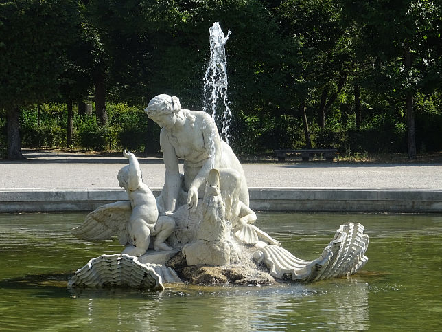 stlicher Najadenbrunnen (Rundbassin)