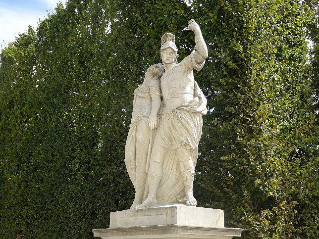 Schloss Schnbrunn, Statue Brutus und Lucretia (03)
