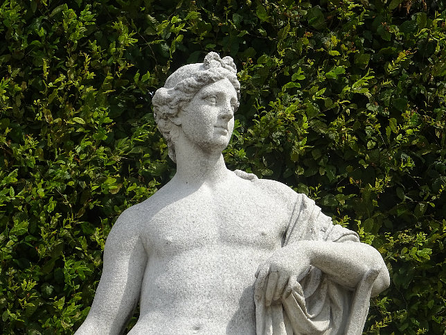 Schloss Sch�nbrunn, Statue Apoll (12)