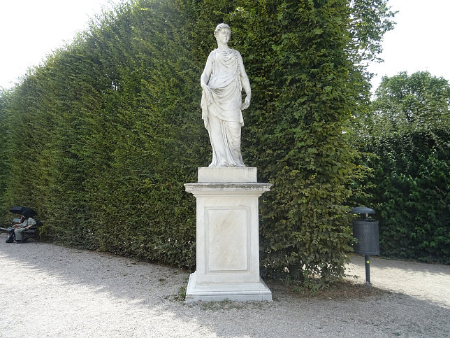Schloss Schnbrunn, Statue Merkur (19)