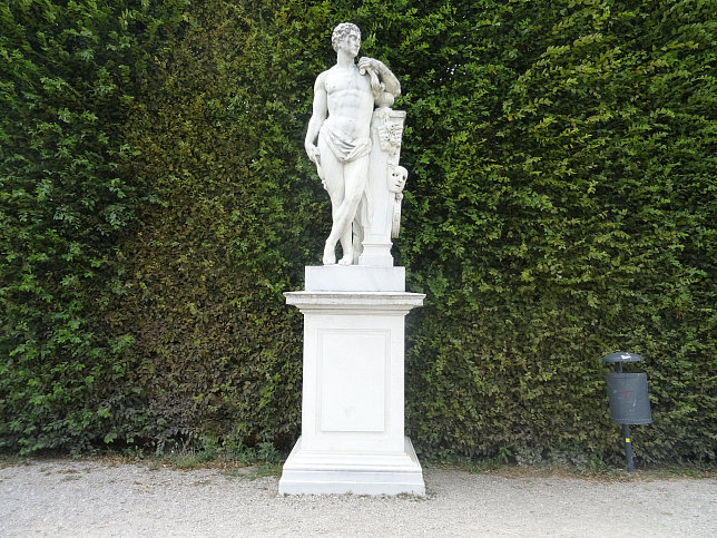 Schloss Schnbrunn, Statue Herkules (24)