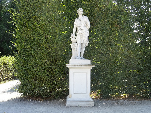 Schloss Sch�nbrunn, Statue Gaius Mucius Scaevola (32)