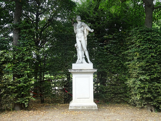 Schloss Sch�nbrunn, Statue Apollo (42)