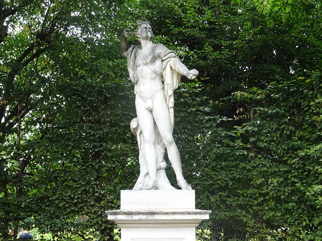 Schloss Sch�nbrunn, Statue Apollo (42)
