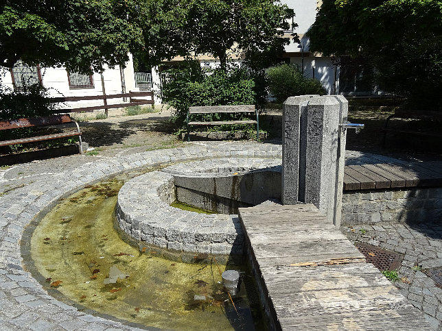 Denkmalbrunnen Breitensee