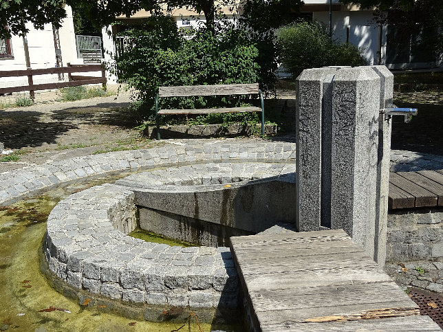 Denkmalbrunnen Breitensee