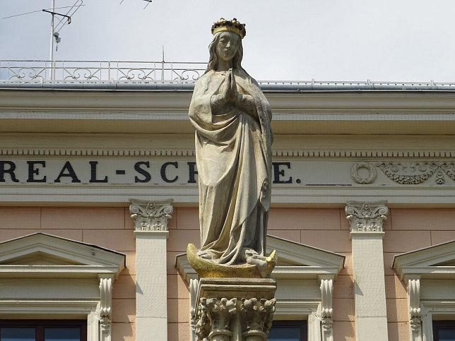 Mariensule Henriettenplatz