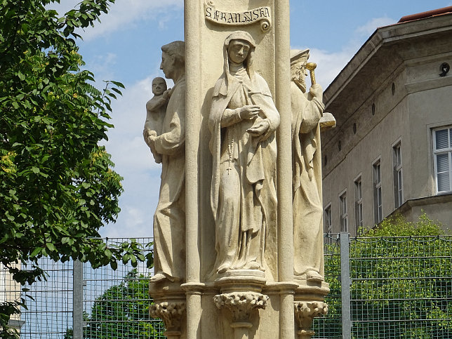 Mariensule Henriettenplatz
