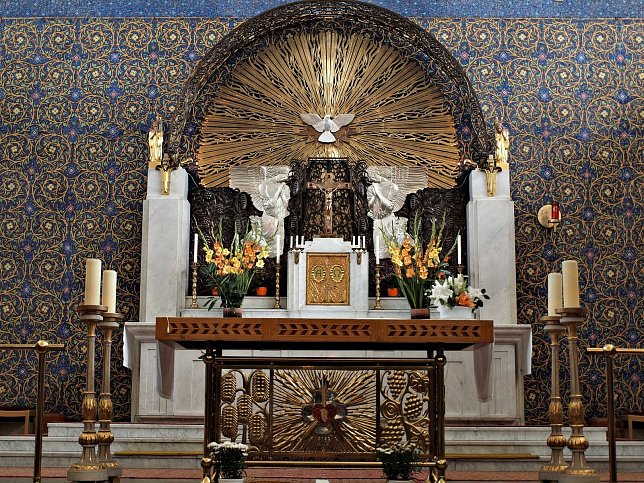 Heilig-Geist-Kirche (Schmelzer Pfarrkirche)
