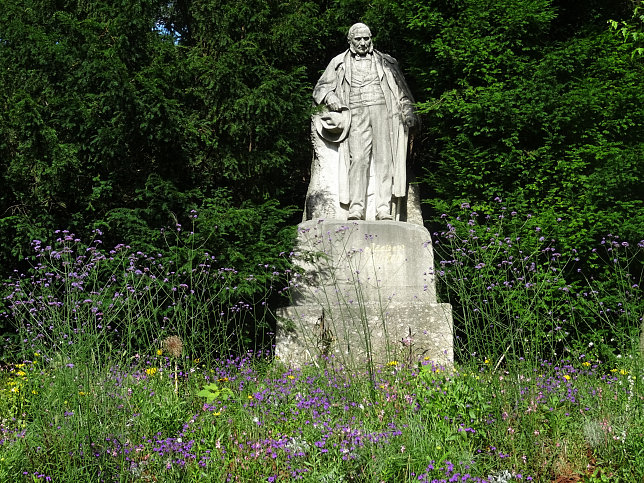Adalbert-Stifter-Denkmal