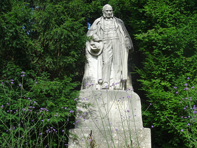 Adalbert-Stifter-Denkmal