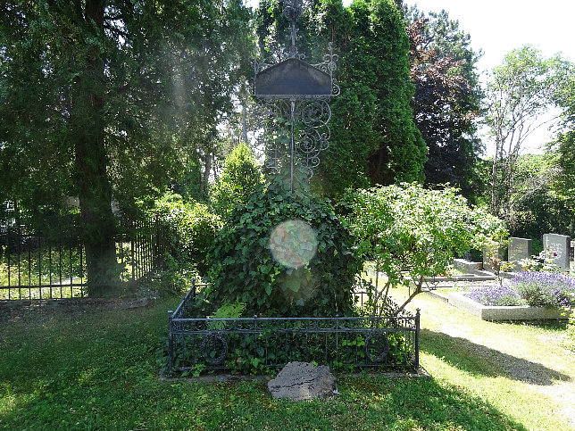 Ptzleinsdorfer Friedhof, Kriegerdenkmal