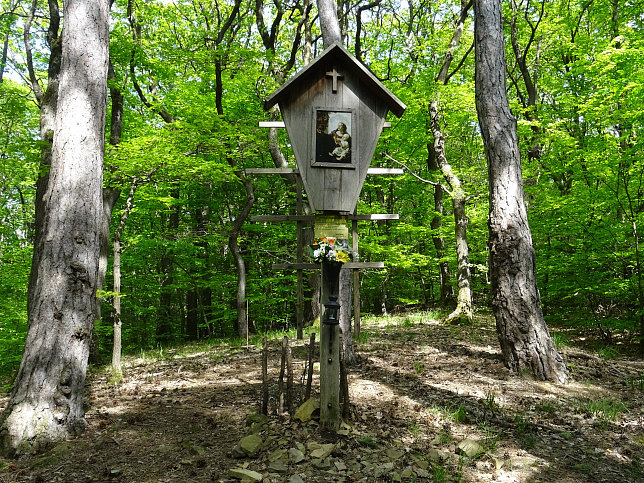 Kreuz im Dorotheerwald
