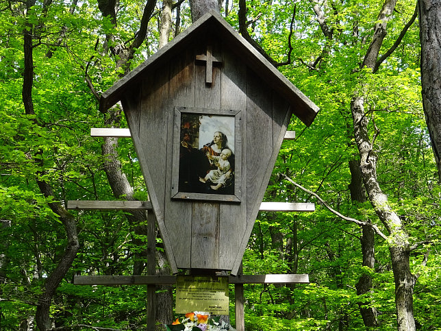 Kreuz im Dorotheerwald