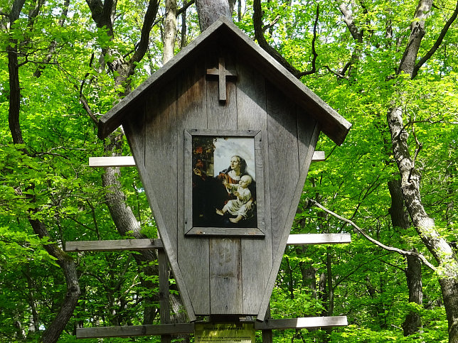 Kreuz im Dorotheerwald