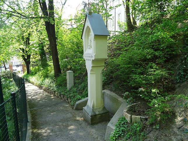 Weinhaus, Rosenkranzweg