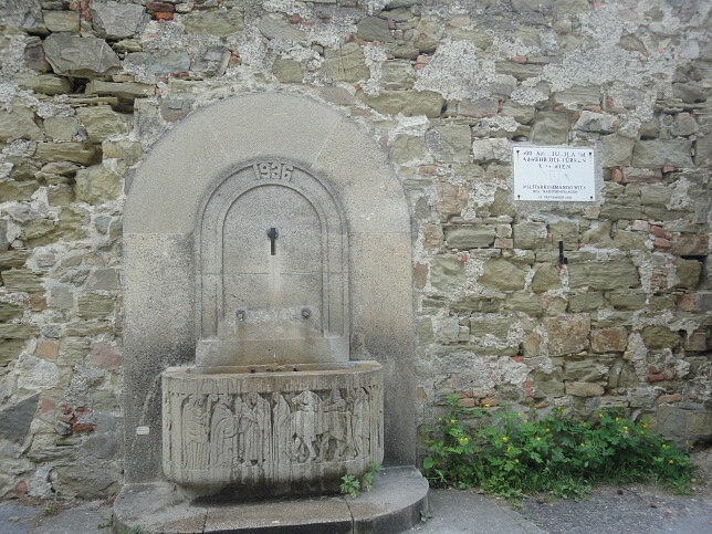 Brunnen auf dem Leopoldsberg