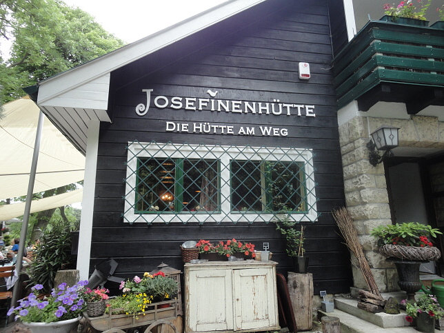 Hütte am Weg (Josefinenhütte)