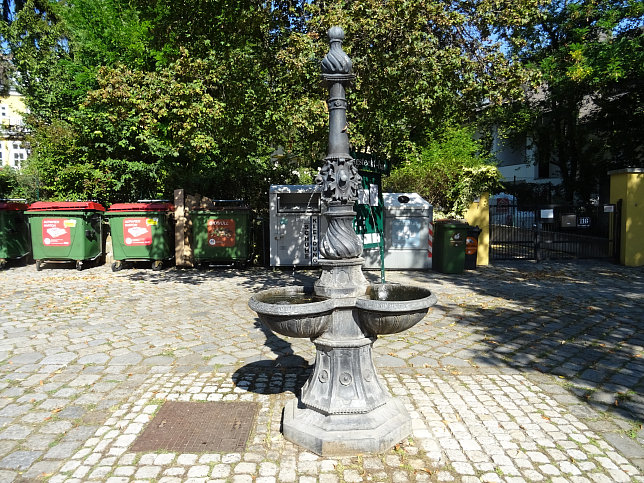 Brunnen Sieveringer Strae