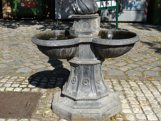 Brunnen Sieveringer Strae
