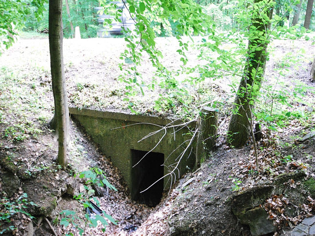 Durchlass fr den Erbsenbach unter der Hhenstrae beim Spieweg