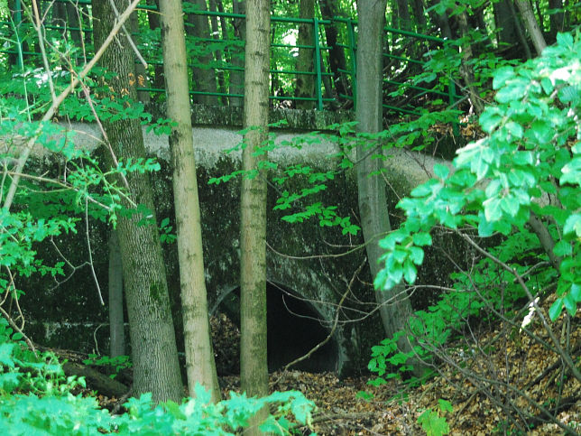 Durchlass unter Wanderweg neben Objekt B1937