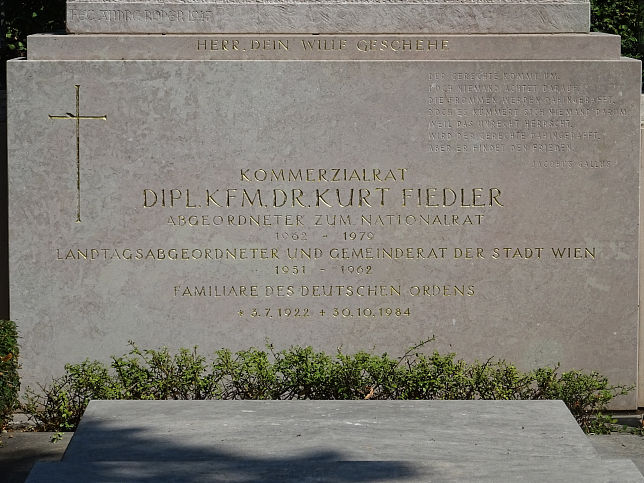 Kurt Fiedler