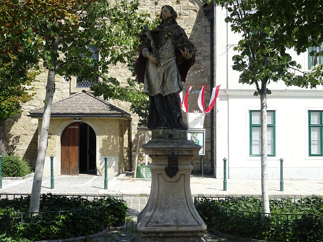 Johannes Nepomuk Statue Pfarrplatz Heiligenstadt
